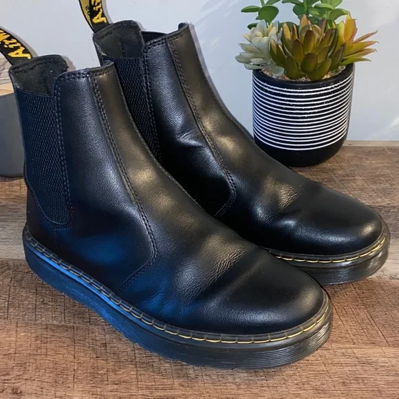 NWOB!! Dr. Martens Black Leather Chukka Boots Size 9 Womens 8 Mens - Picture 2 of 11